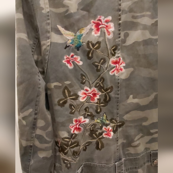 Groggy embroidered camo coat - Picture 7 of 11